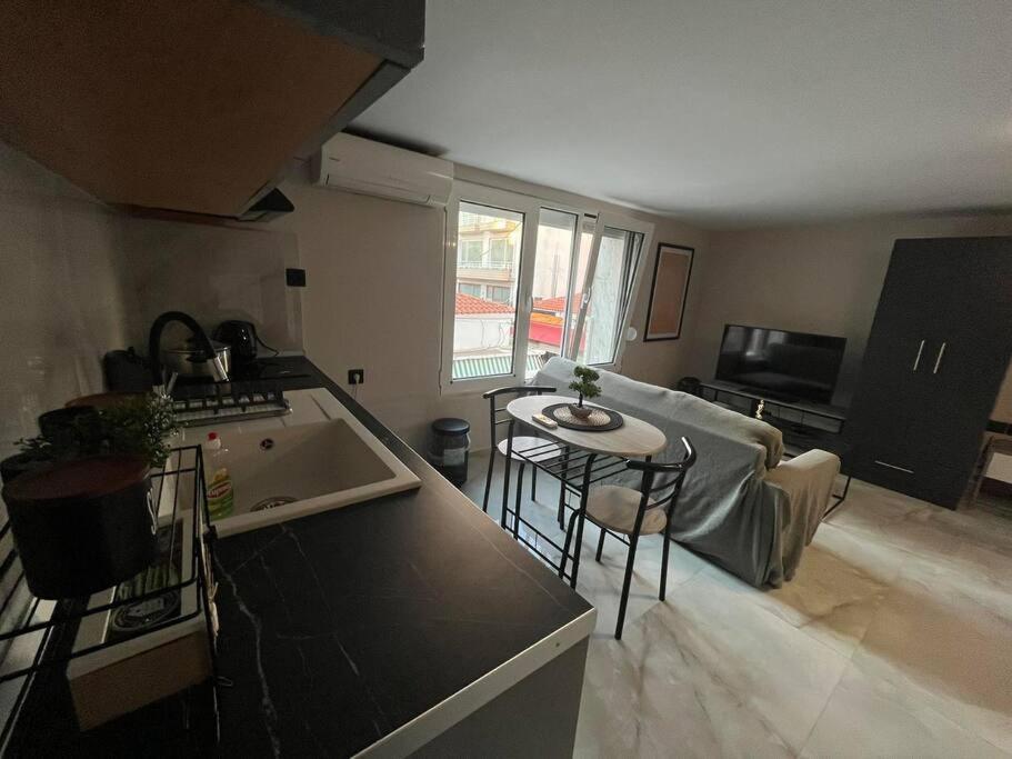 Cozy Studio In Alexandroupolis מראה חיצוני תמונה